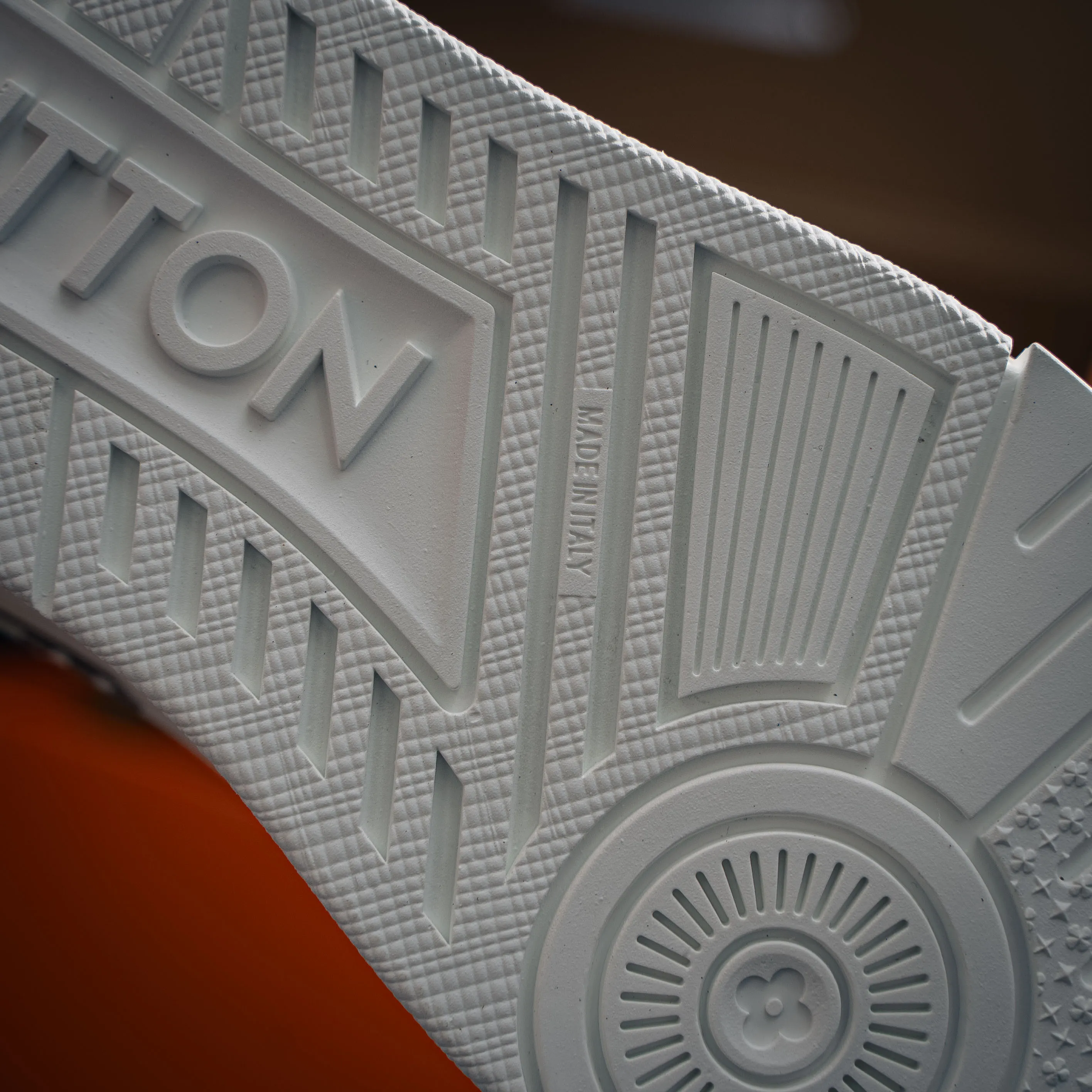 【VL 】 LOUIS VUITTON LV Trainer ✦ Cowhide Leather Monogram ，Retro ✦ #